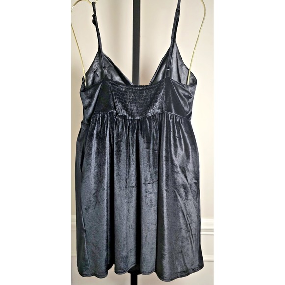 TCEC Women's M Black Mini Dress Spaghetti Straps Bow Pockets Smocking Velour - Picture 12 of 16